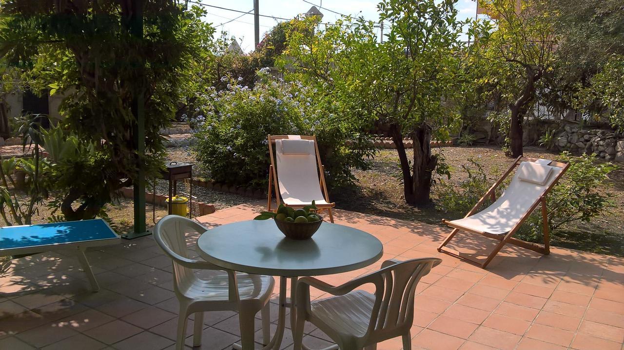 Seafront Apartments Garden House Taormina Dış mekan fotoğraf